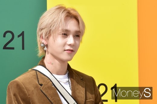 [머니S포토] 이던, 현아 반한 귀요미 미소 장착