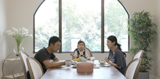 케빈 나(한국명 나상욱, 맨 왼쪽)와 가족. /사진=TV조선 '아내의 맛' 방송화면 캡처