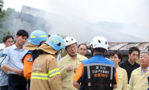 경기도가 지난 6일 화재진압 중 순직한 고(故) 석원호 소방장의 영결식을 8일 오전 10시 안성시체육관에서 경기도청장(京畿道廳葬)으로 거행한다고 7일 밝혔다. / 사진제공=경기도