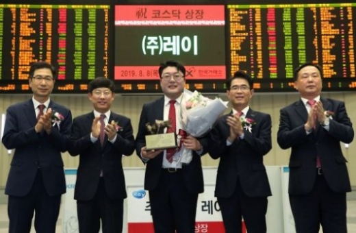 (왼쪽부터) 김현철 한국IR협의회 부회장, 정운수 한국거래소 코스닥시장본부장, 이상철 레이 대표이사, 배영규 한국투자증권 IB1본부장, 송윤진 코스닥협회 부회장 /사진=한국거래소