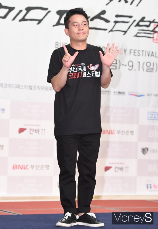 [머니S포토] 김준호 '부산국제코미디페스티벌 집행위원장으로~'