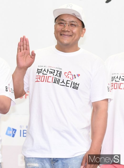 [머니S포토] '혈액암 투병' 조수원, 환한 미소