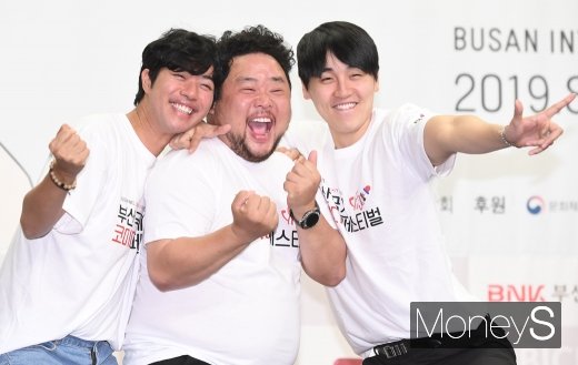 [머니S포토] 서태훈·송영길·류근지 '원근감 무시하는 얼굴크기'