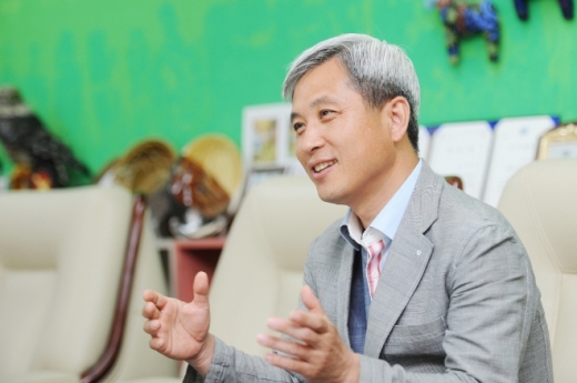 곽상욱오산시장이 교육에 대한 발표를 하고 있다. / 사진제공=오산시