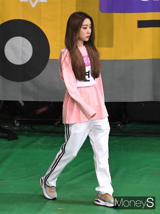 [머니S포토] 우주소녀 연정, 잠이 덜 깬 얼굴로