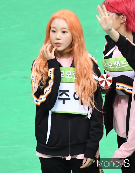 [머니S포토] 모모랜드 주이, 시선잡는 오렌지빛 헤어컬러