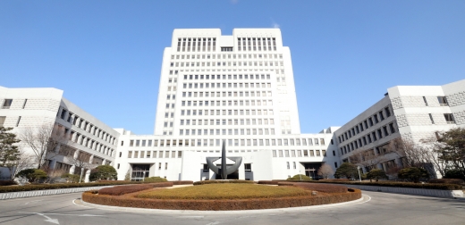 부영그룹 장남인 이성훈 부영주택 부사장이 약 100억원의 가산세 부과 취소를 확정 받았다. 사진은 서울 서초구 대법원. /사진=뉴시스 DB