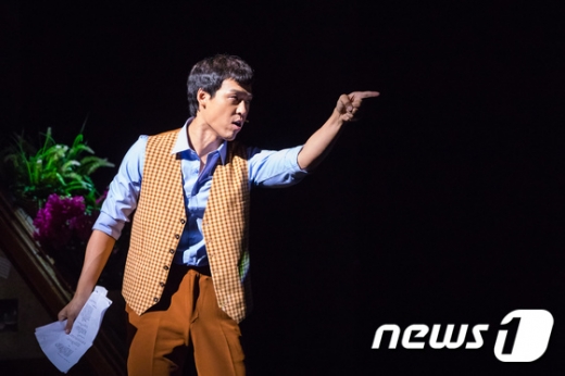 지난 9일 서울 흥인동 충무아트센터에서 열린 뮤지컬 '시티 오브 엔젤' 프레스콜에서 배우 최재림이 열연하고 있다. /사진=뉴스1