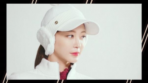 한예슬, 골프웨어 촬영 러블리한 비하인드 컷