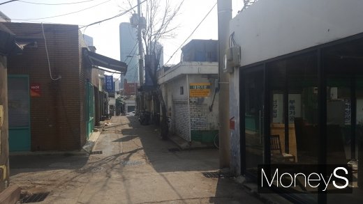 서울 영등포구 문래동의 한 공장 골목. /사진=김창성 기자
