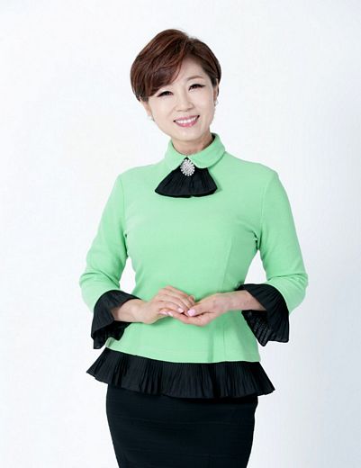 가수 문희옥, 신곡발표와 자연만세 광고모델, 드라마 연기자로 동시에