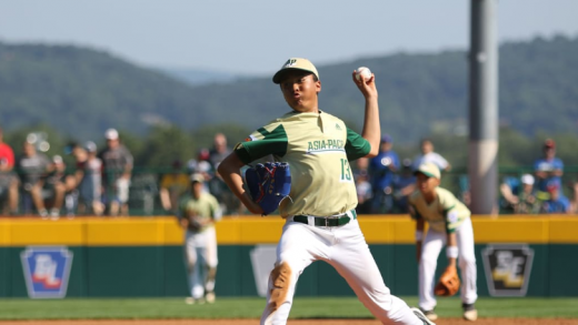 지난 18일 밤 미국 펜실베이니아주에서 열린 2019 리틀야구 월드시리즈 한국과 퀴라소의 경기에서 한국 두 번째 투수로 등판한 나진원(충남 계룡시)이 역투하고 있다. /사진=리틀야구 월드시리즈 제공