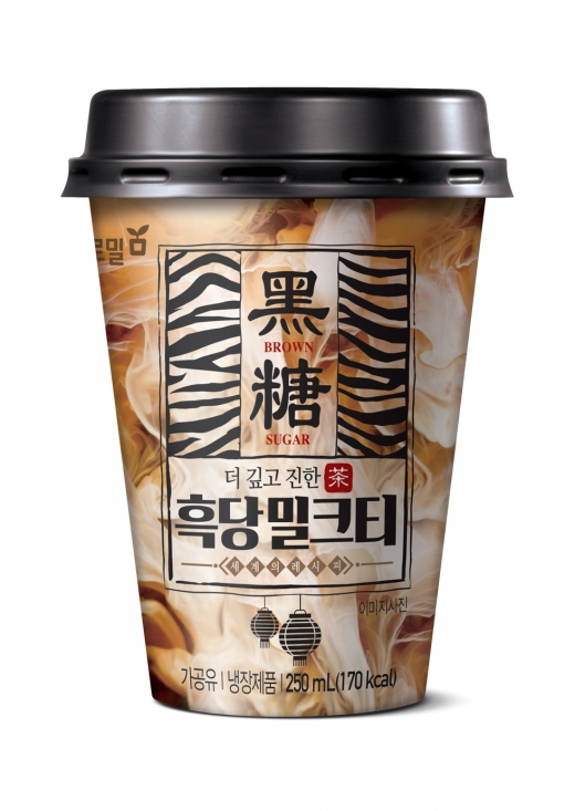 더 깊고 진한 흑당밀크티