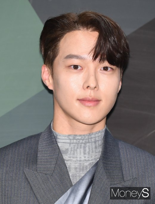 [머니S포토] 장기용 '누나들 마음 훔치는 눈빛'