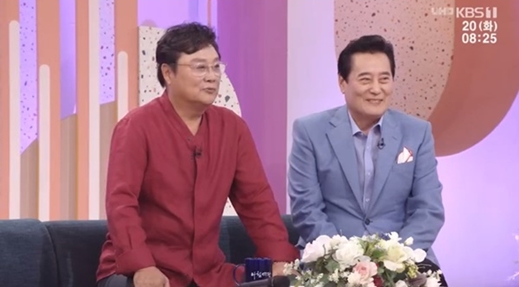 가수 남진(왼쪽)과 배우 김성환. /사진=KBS 1TV '아침마당' 방송화면 캡처