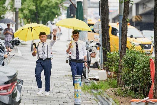 '유퀴즈온더블럭' 유재석 조세호, 힙스터 성지 한남동 '독서당로' 가다