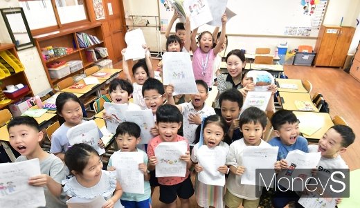 [머니S포토] 전국 초등학교 본격 개학
