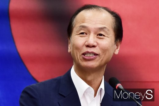 [머니S포토] 최문순 지사, 