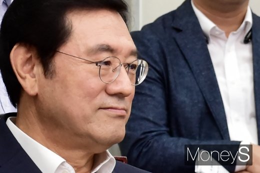 [머니S포토] 민주당대표-시도지사 간담회 참석한 이용섭 광주 시장