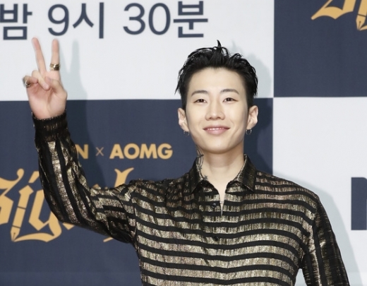 가수 박재범이 22일 서울 중구 장충동 그랜드 엠버서더 서울에서 열린 MBN X AOMG '사인히어`(Signhere) 제작발표회에 참석해 포즈를 취하고 있다. /사진=뉴스1