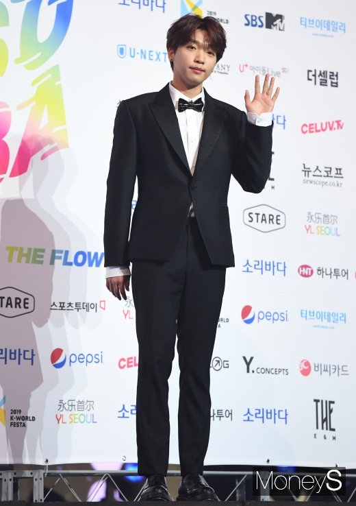 [머니S포토] 정세운, 턱시도 입은 훈남(2019 SOBA)