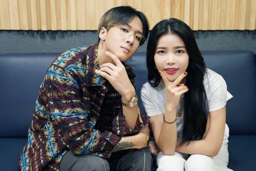 라비, 마마무 솔라와 손잡고 신곡 '레오파드' 발매