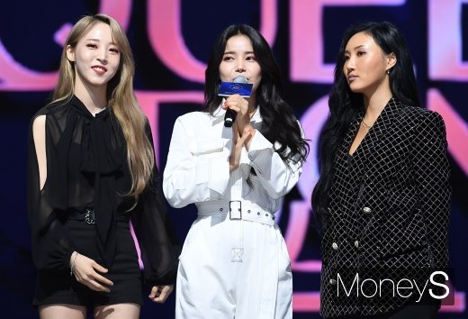 [머니S포토] 마마무 솔라 '우리 사전에 똑같은 무대란 없다'