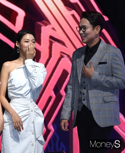 [머니S포토] 장성규 '설현 미모가 심쿵해'