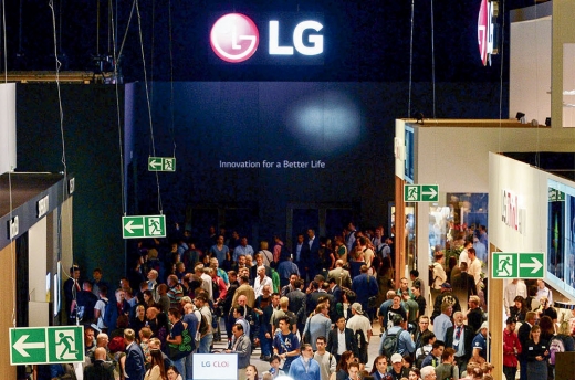 지난해 독일 베를린에서 열린 ‘IFA 2018’에 마련된 LG전자 전시관 전경. /사진제공=LG전자