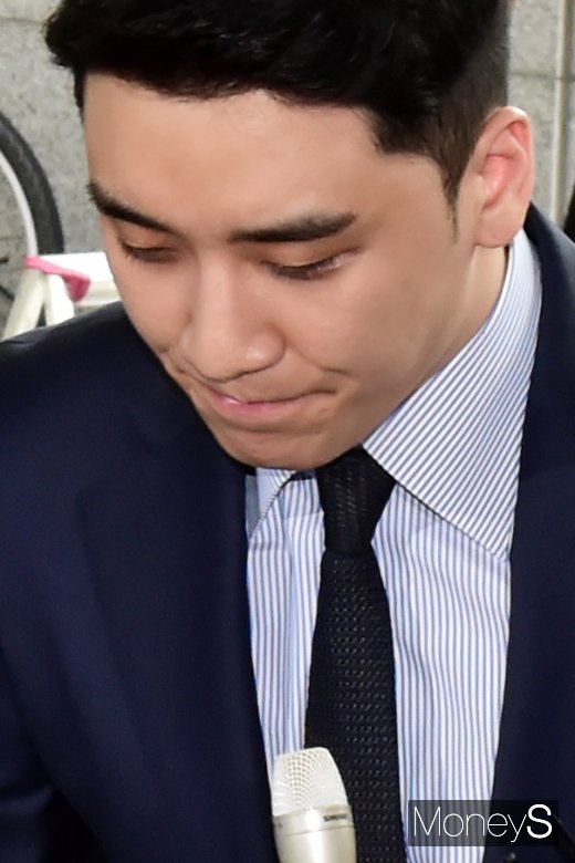 [머니S포토] 승리, 굳게 다문 입