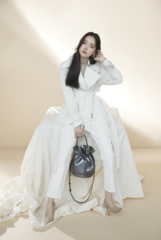손나은 화보, 고혹적인 분위기의 '가을여신'