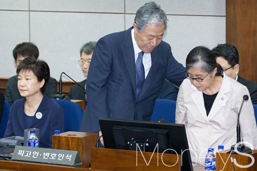 박근혜 전 대통령과 최순실. /사진=사진공동취재단  
