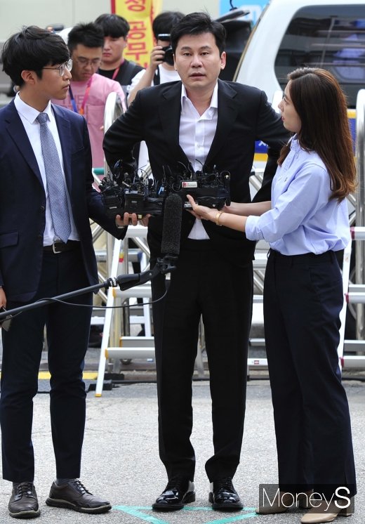 [머니S포토]  양현석 전 YG 대표 원정도박 혐의로 경찰 출석