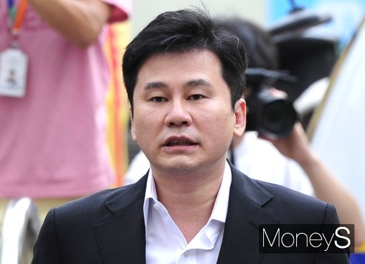 [머니S포토] 입 연 양현석 전 YG엔터테인먼트 대표