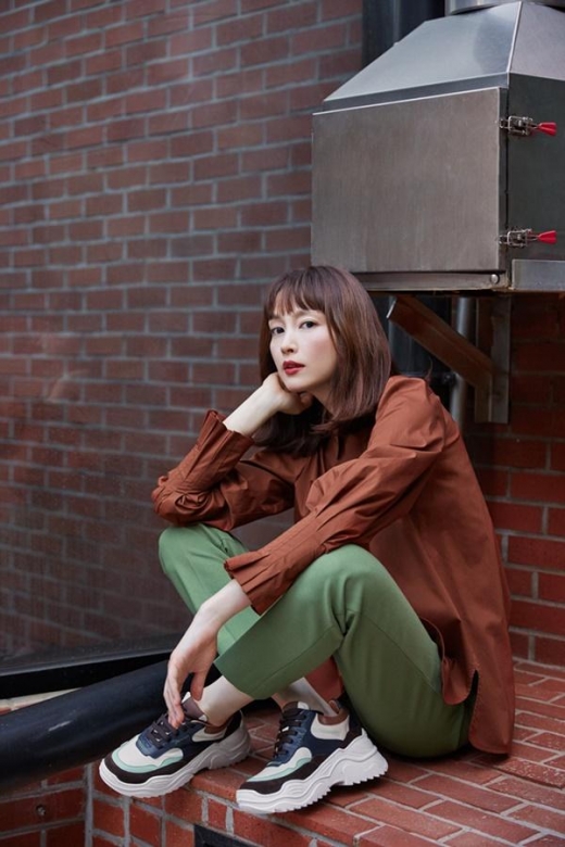 [★화보] 이나영, '유니크한 분위기' 가을 데일리룩