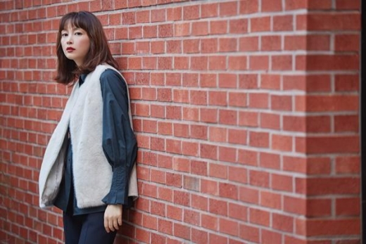 [★화보] 이나영, '유니크한 분위기' 가을 데일리룩