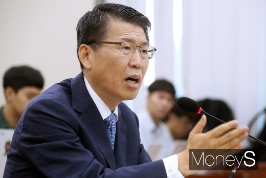 [머니S포토] 은성수 