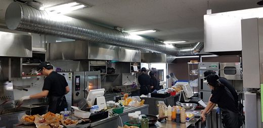 푸라닭 베스트 메뉴 ‘블랙알리오’ 로 창업 다크호스 된 비결