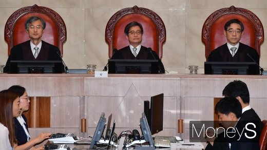 [머니S포토] 국정농단 사건 상고심 선고