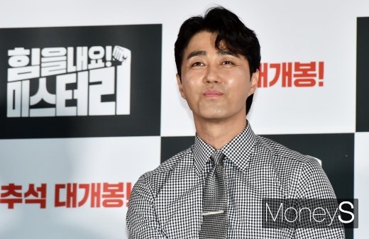 [머니S포토] 차승원, '이장과 군수 이후 12년만에 코믹극으로 돌아왔습니다'