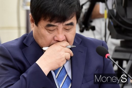 [머니S포토] 고심하는 한상혁 후보자