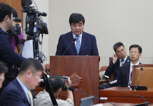 한상혁 방송통신위원회 위원장 후보가 30일 국회 본관에서 열린 인사청문회에 참석해 질문에 답변하고 있다. /사진=뉴시스