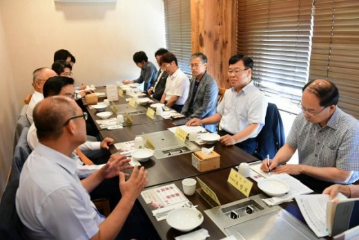 30일 일본 수출 규제 관련 반도체 기업인 간담회 개최. / 사진제공=화성시