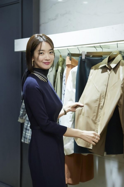 신민아, 모던한 '가을의 여신'