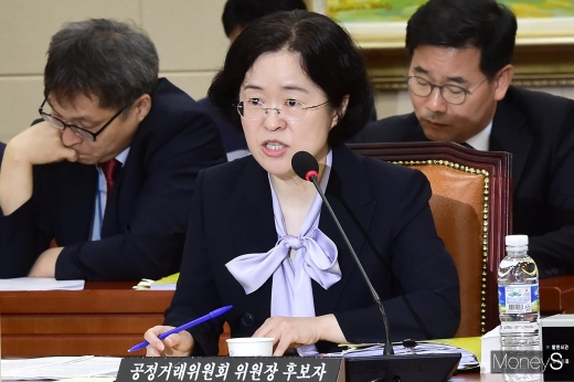 조성욱 공정거래위원장 후보자가 2일 서울 여의도 국회에서 열린 인사청문회에서 질의에 답하고 있다. /사진=임한별 기자