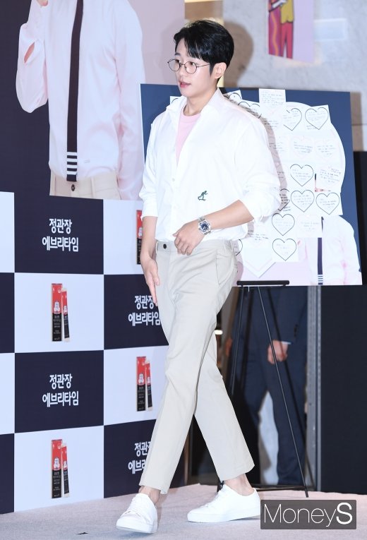 [머니S포토] 정해인, 등장부터 시선 잡는 비주얼