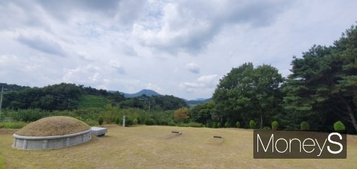 [건강] 벌초· 성묘, 허리와 무릎 통증 조심하세요