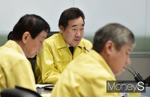 [머니S포토] 이낙연 총리 