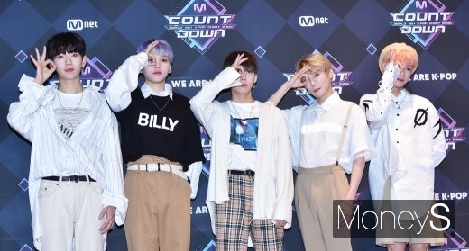 [머니S포토] 디원스, 다함께호흡 척척