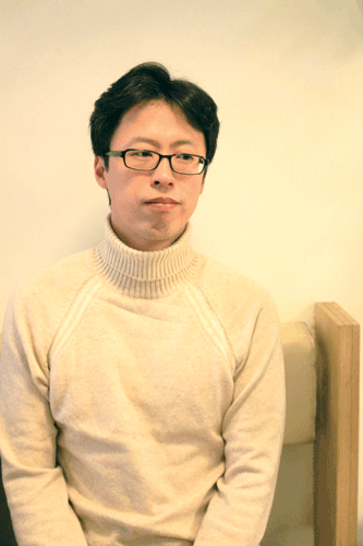 안산 중앙도서관은 9일 문체부 상주작가 지원사업 공모에서 ‘유영민’ 작가가 선정됐다고 밝혔다. / 사진제공=안산시